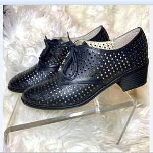 Louise Et Cie Lo Finch Perforated Black Granny Shoes Women’s Shoes Sz 7.5 M